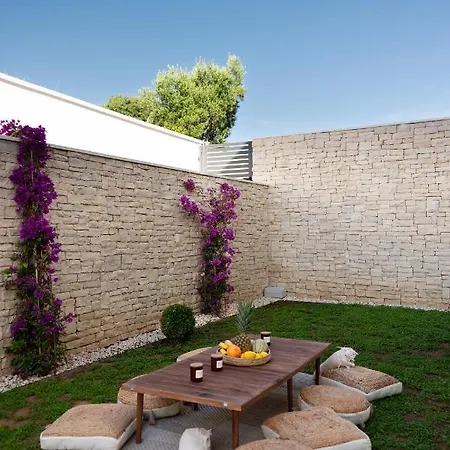 Vila Luxury With A Swimming Pool - 21615 Zadar
